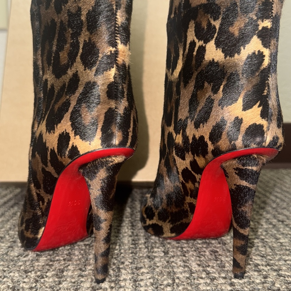 CHRISTIAN LOUBOUTIN - Size 36.5 - ASTRILARGE BOTTA 100 - Picture 6 of 14